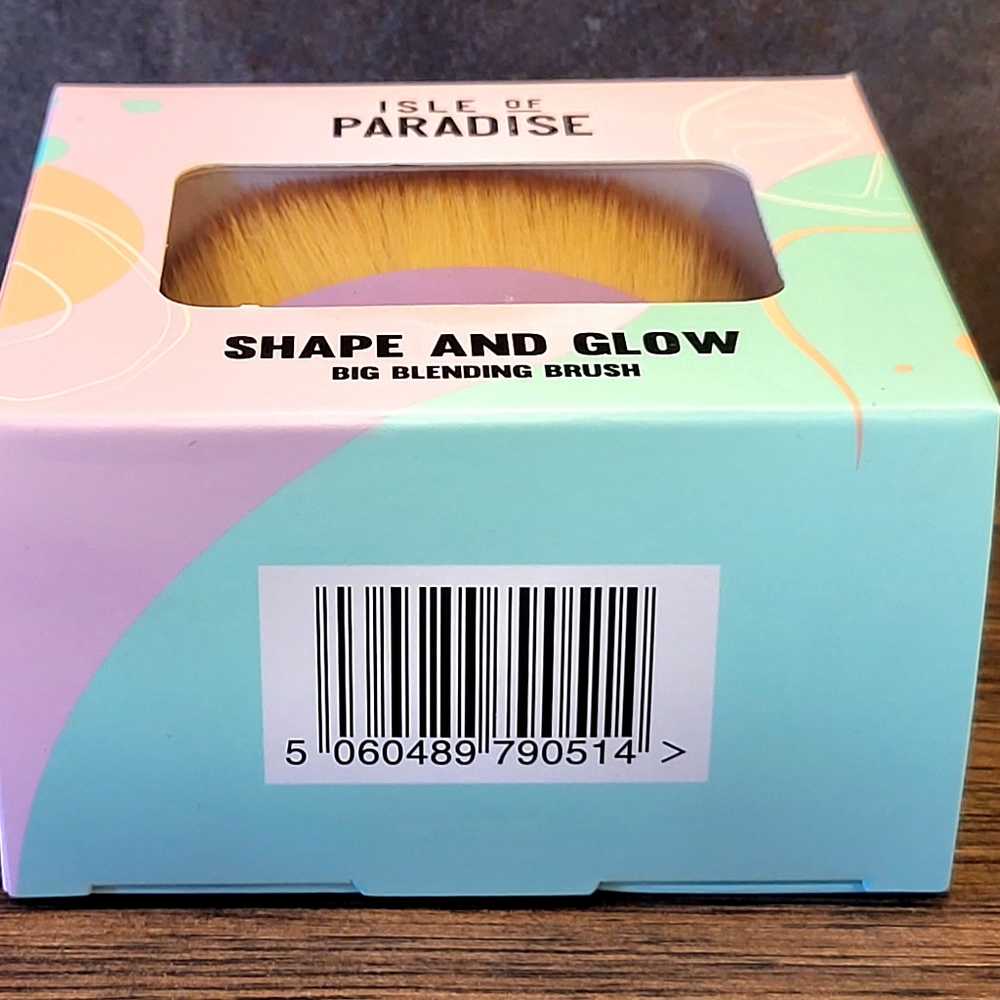 Isle of Paradise Shape and Glow big blending brush - Picture 3 of 3